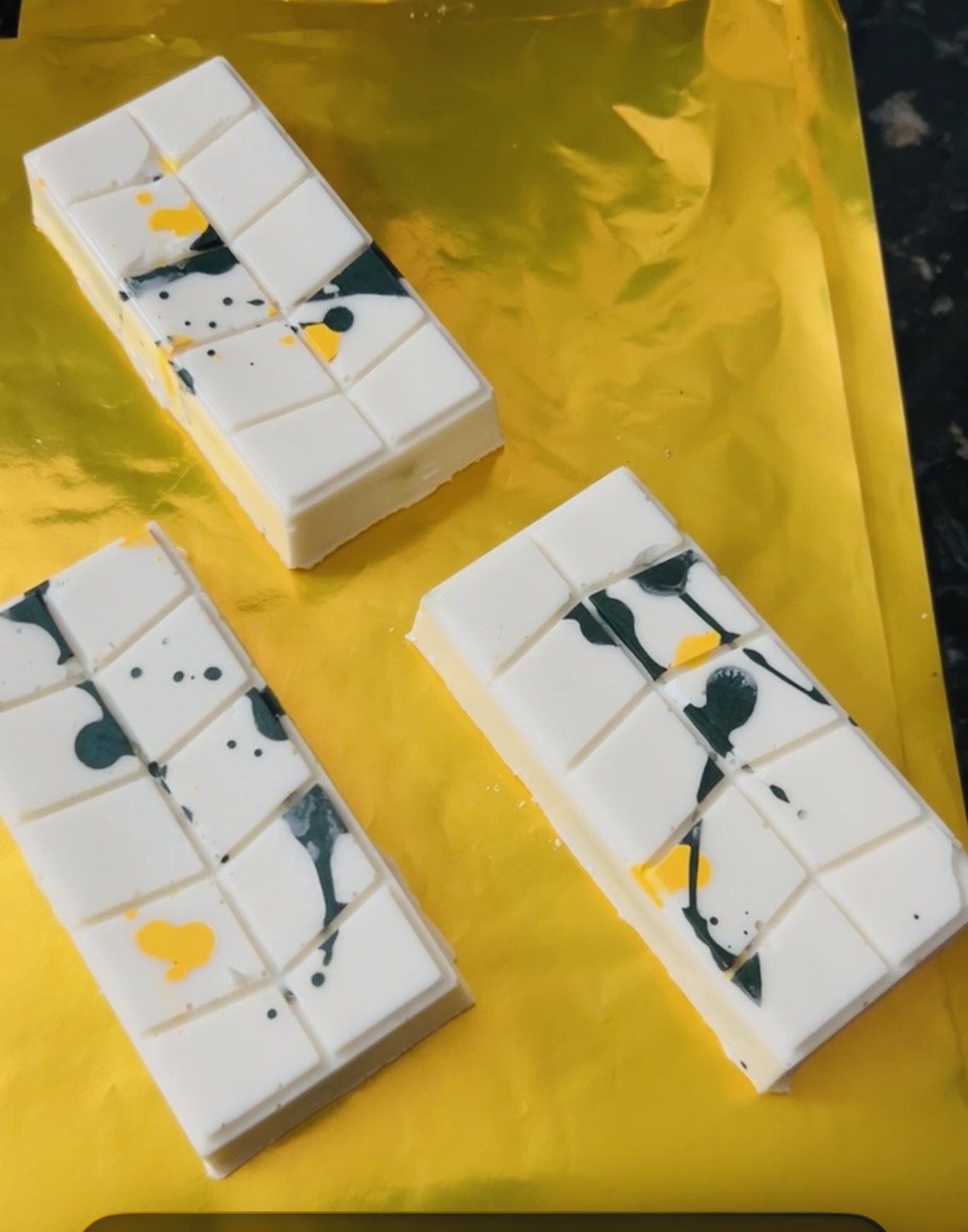 Dubai-Style White Chocolate Bar- Large - Image 6